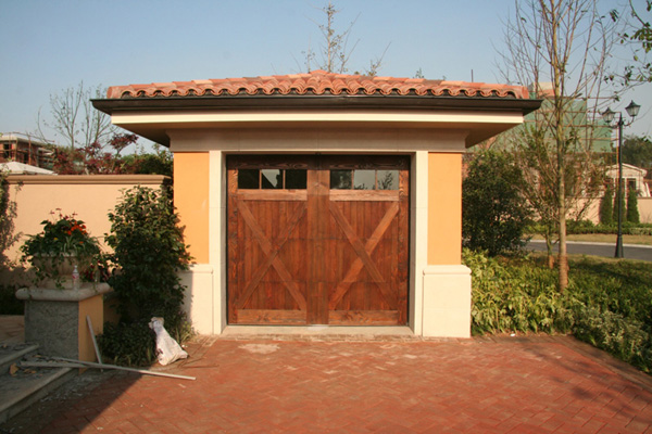 實(shí)木車庫(kù)門，杭州實(shí)木門，車庫(kù)門