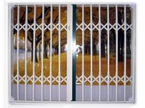 三創(chuàng)小花彩鋼折疊活動防護(hù)窗