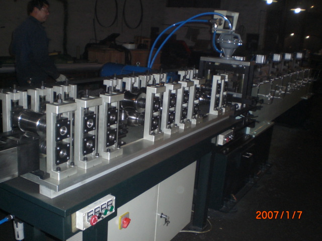 戶外百葉原料、半成品、設(shè)備