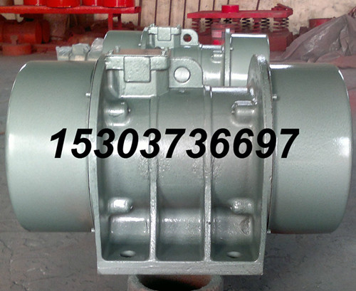 供應(yīng)宏達ZDJ-7.5-6-7.5KW三相振動電機馬達