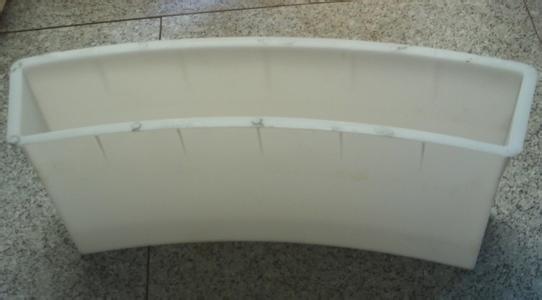 使用便捷拱形護坡模具