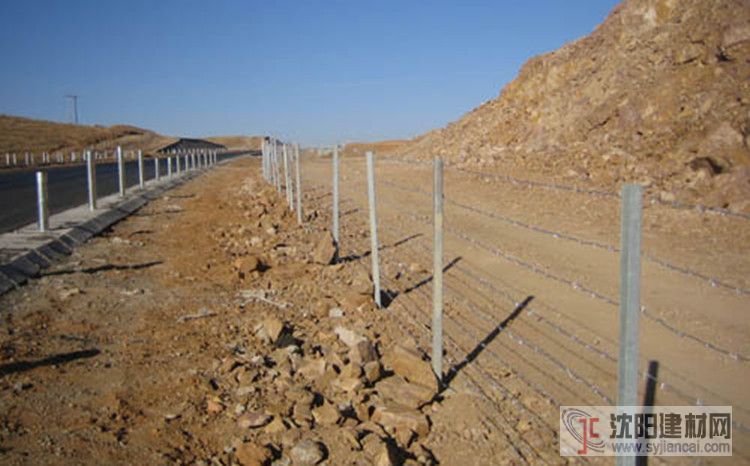 刺繩護欄網(wǎng) 刺鐵絲護欄 刺絲隔離柵