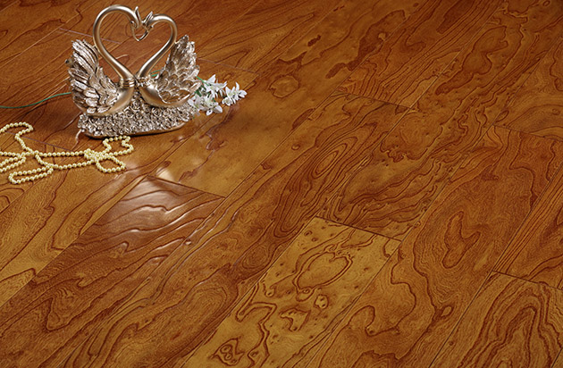 圣達(dá)實(shí)木仿古系列:陽光木場