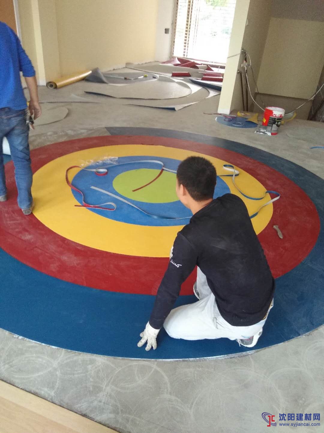 德慶幼兒園膠地板_工廠直營同質(zhì)透心PVC膠地板