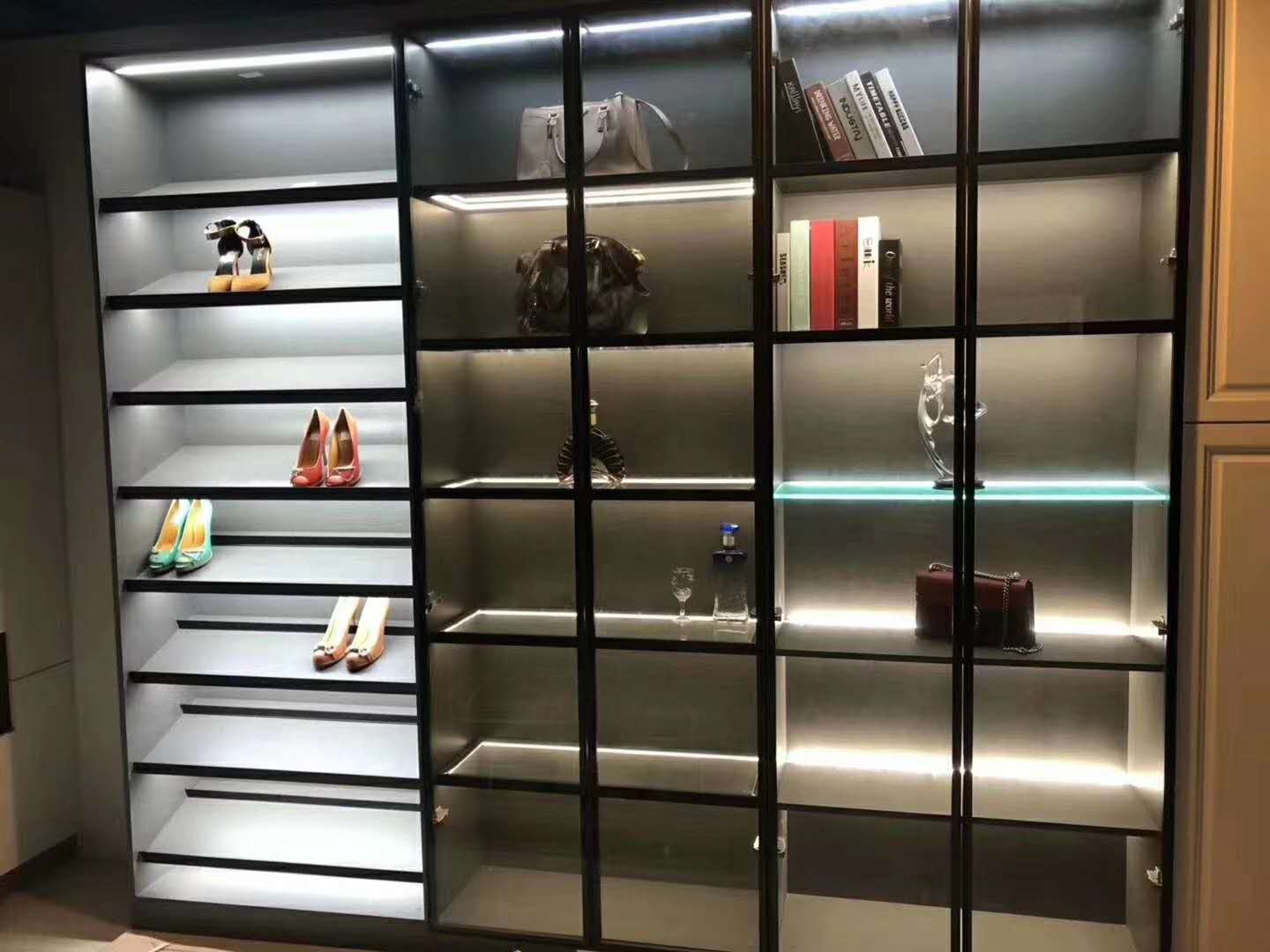 沈陽吉星櫥柜，沈陽定制家具廠家，實木 套裝門