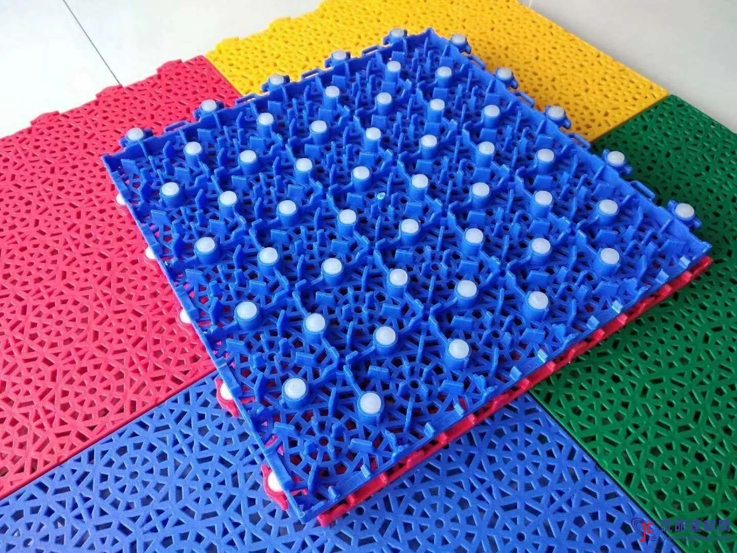 遼寧籃球場懸浮地板炫動菱花彈力球