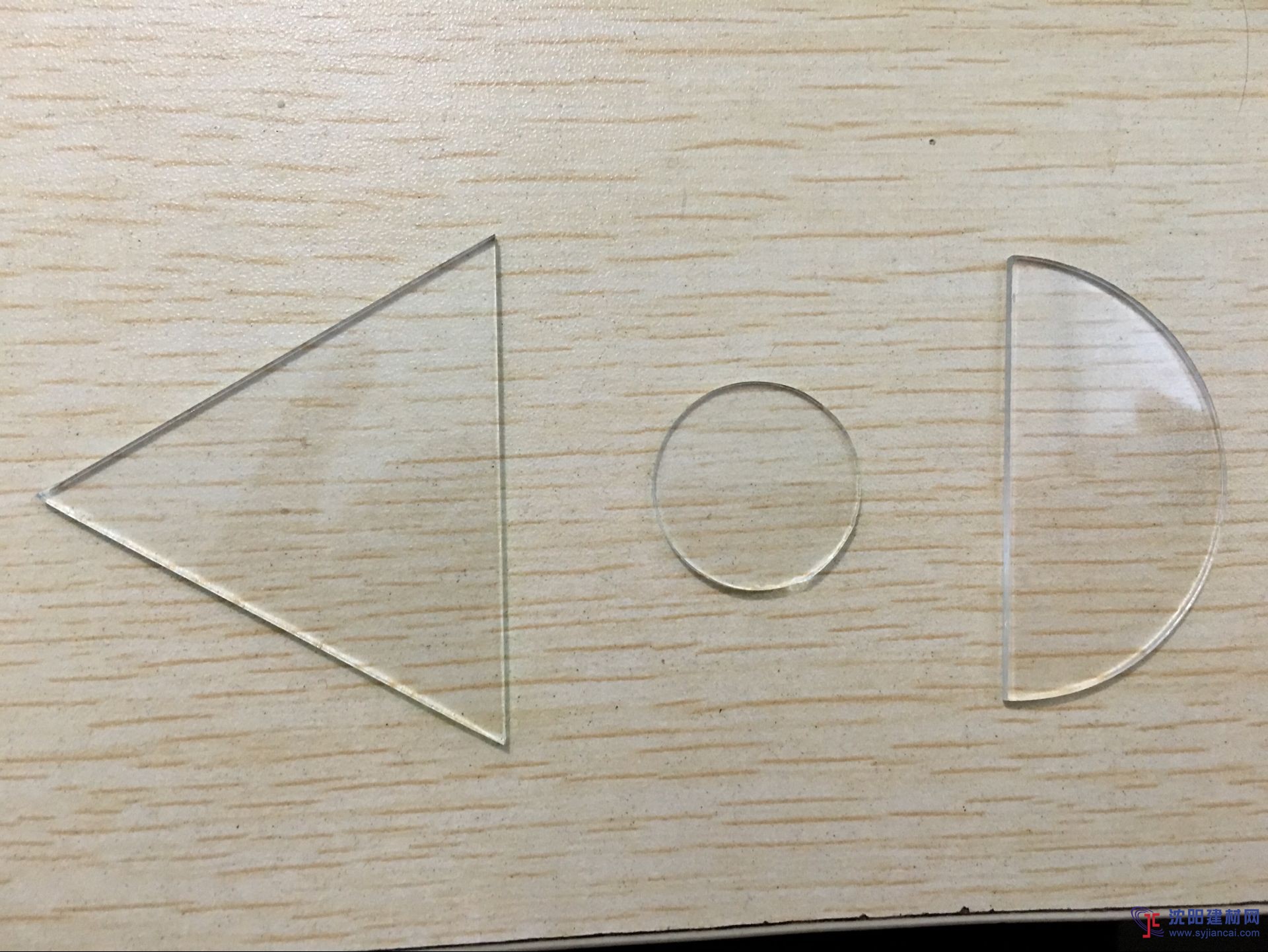 【廠家定制】多邊形異形鋼化玻璃定制 磨邊倒角打孔玻