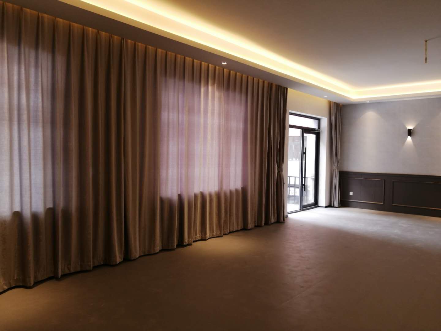 沈陽實木百葉簾廠家，沈陽電動卷簾廠家